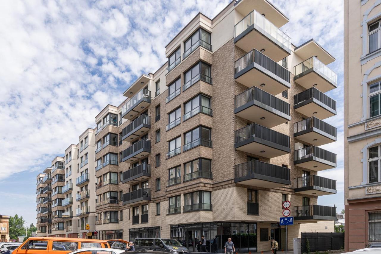 Rentplanet - Apartamenty Zajezdnia Wroclaw Exterior photo